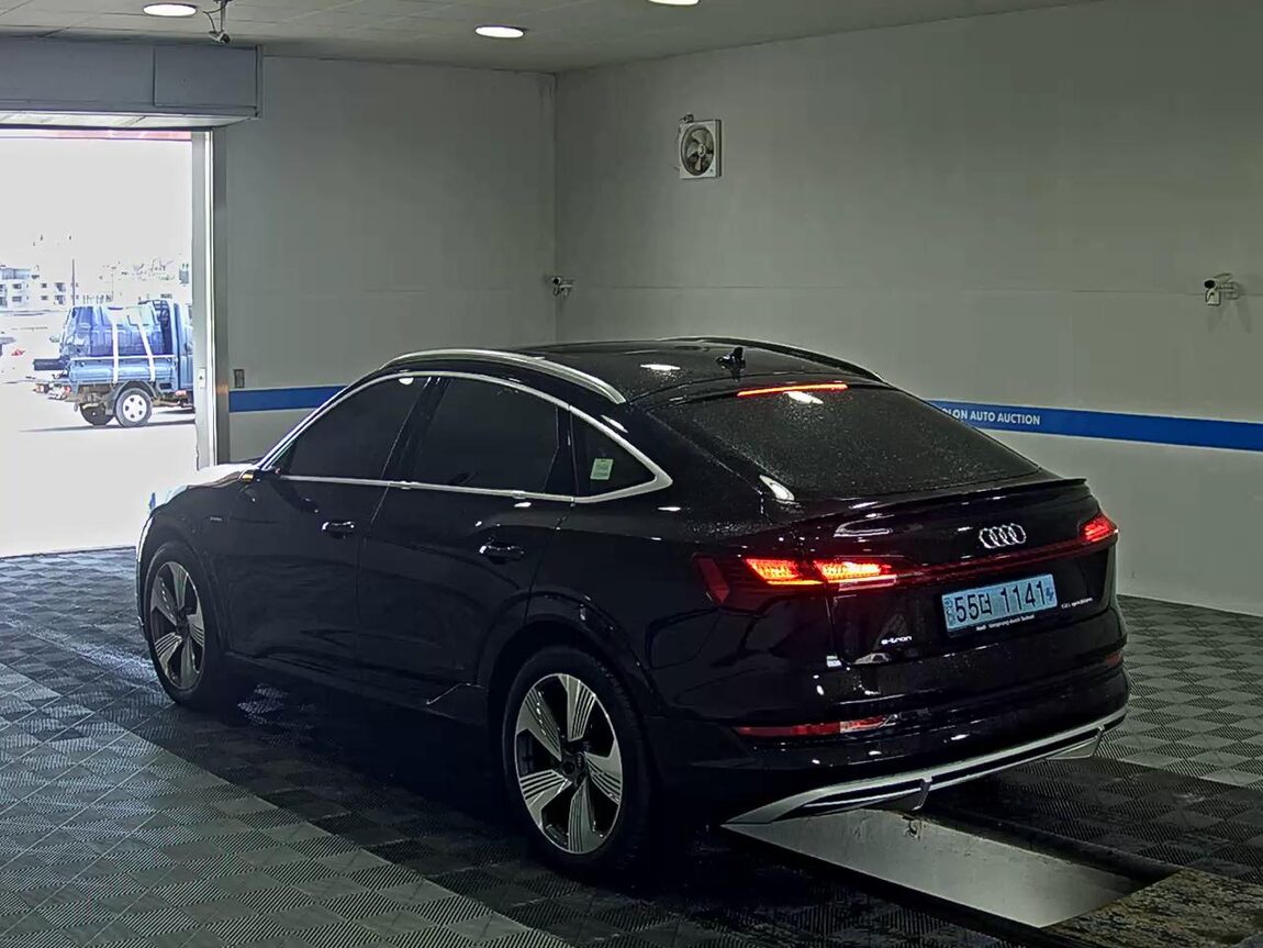 AUDI e-TRON 55 QUATTRO SPORTBACK 2022 - zdjęcie 6