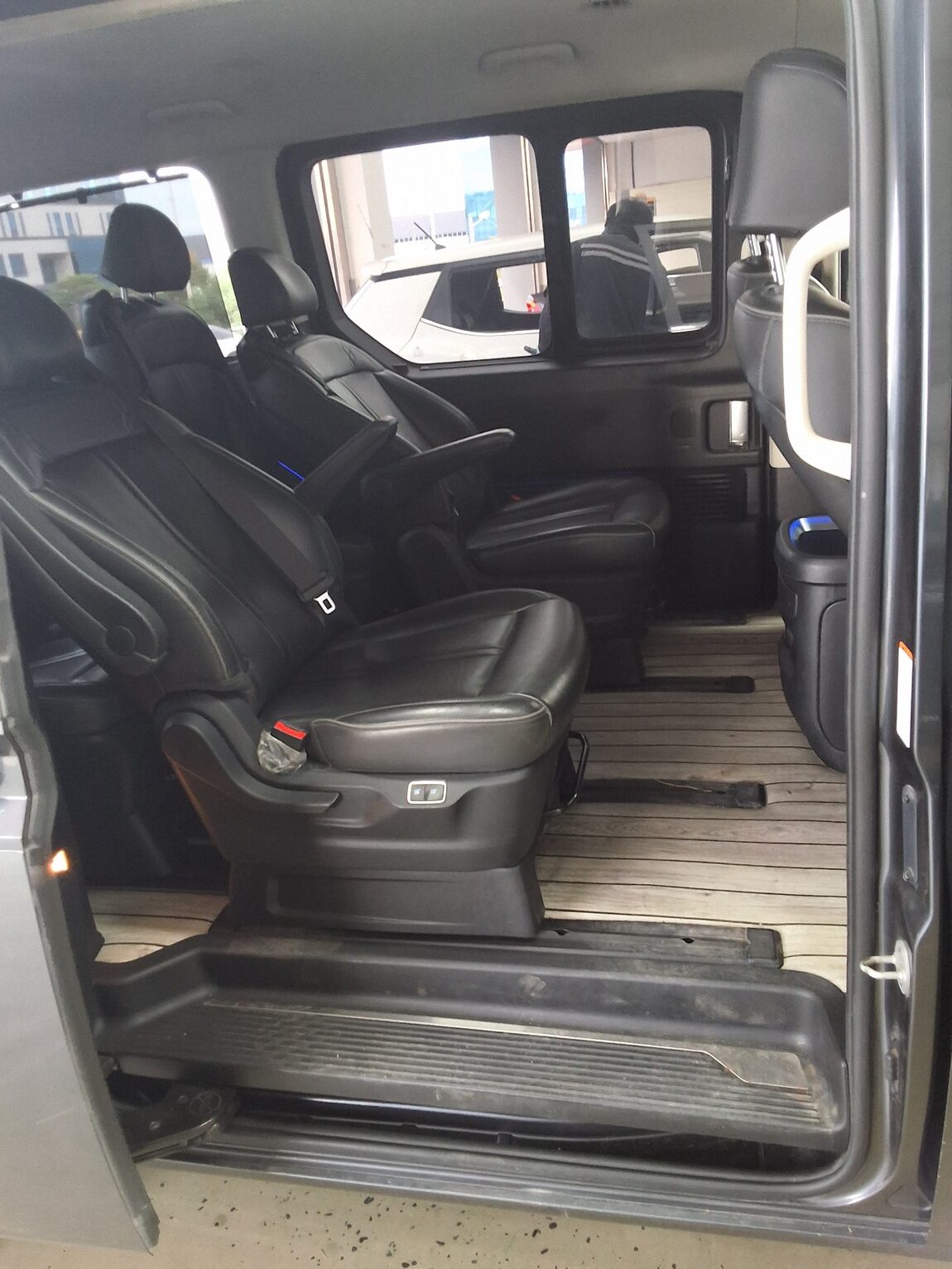 HYUNDAI STARIA 2.2 DIESEL LOUNGE 9-SEATER 2WD INSPIRATION 2022 - zdjęcie 14