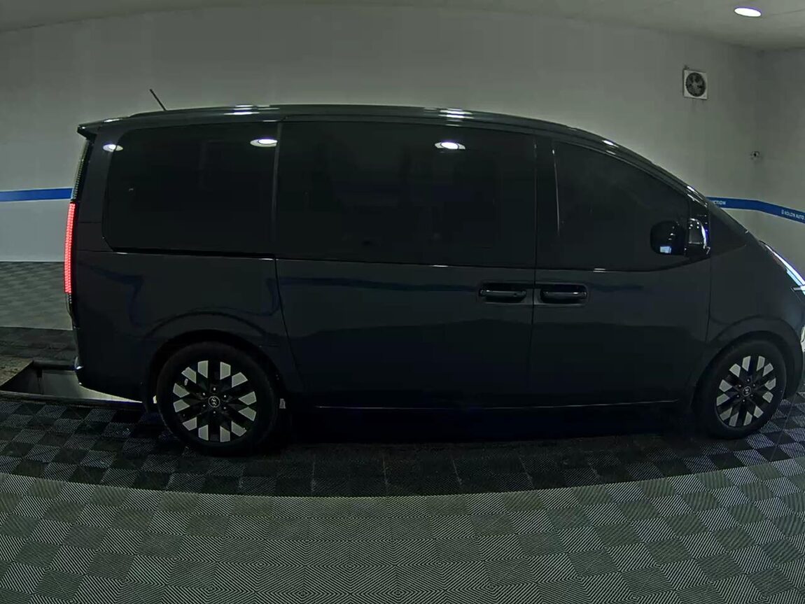 HYUNDAI STARIA 2.2 DIESEL LOUNGE 9-SEATER 2WD INSPIRATION 2022 - zdjęcie 4