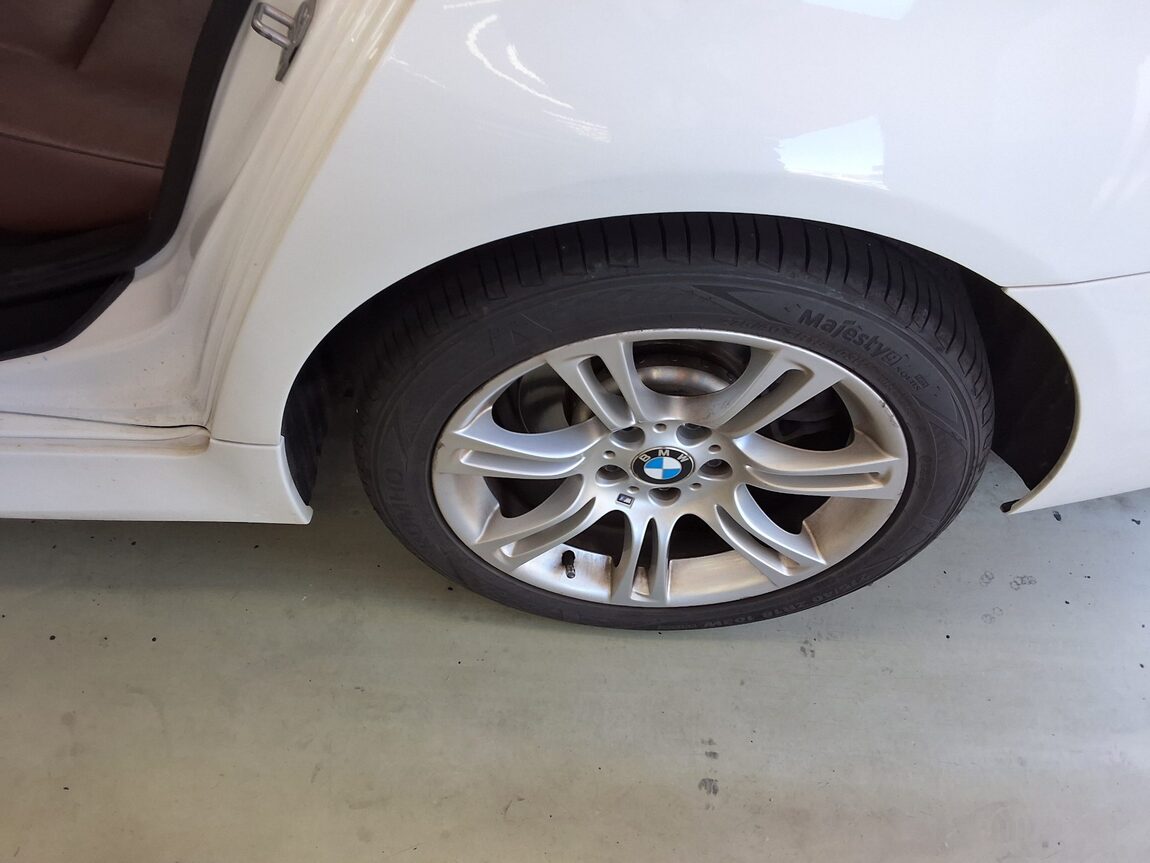 BMW 5 SERIES (6TH GEN) 520d M SPORT 2013 - zdjęcie 21