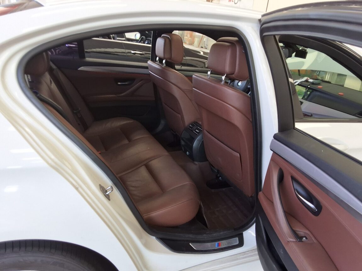 BMW 5 SERIES (6TH GEN) 520d M SPORT 2013 - zdjęcie 13