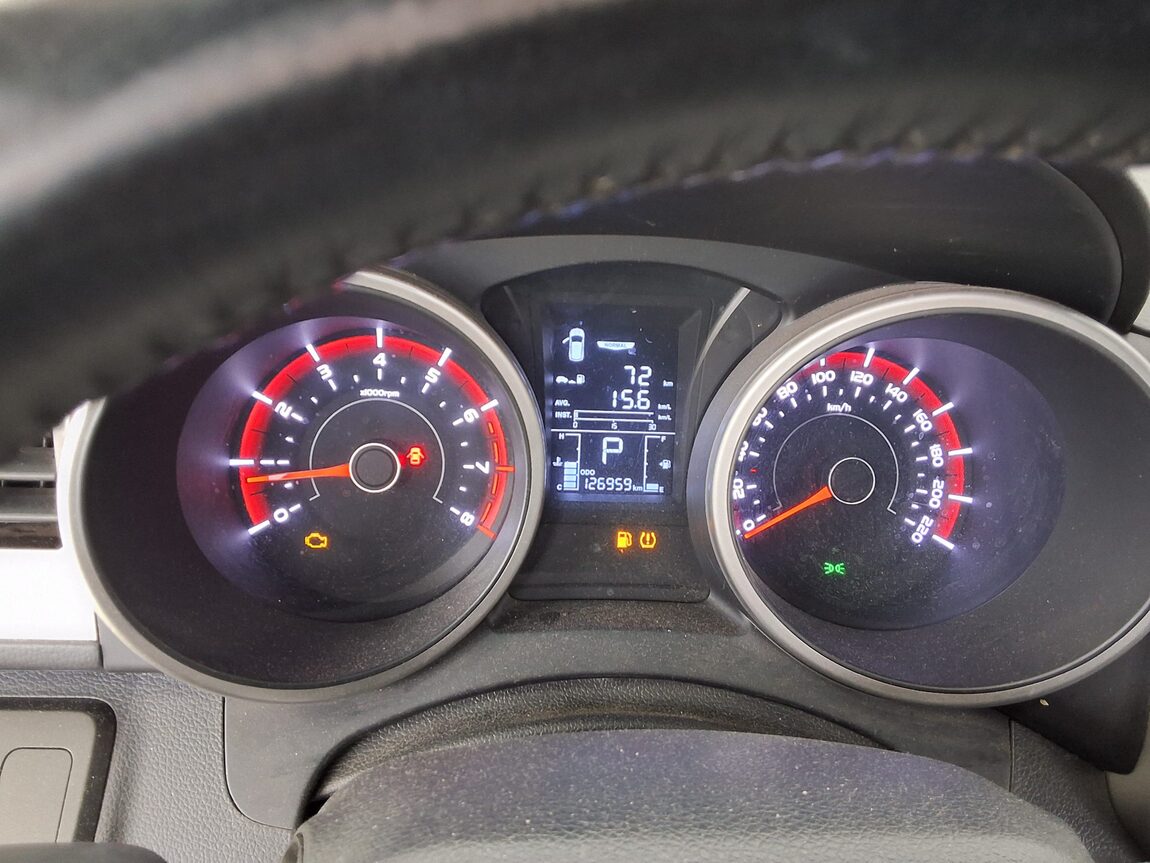 KG MOBILITY (SSANGYONG) TIVOLI GASOLINE 2WD VX 2015 - zdjęcie 9