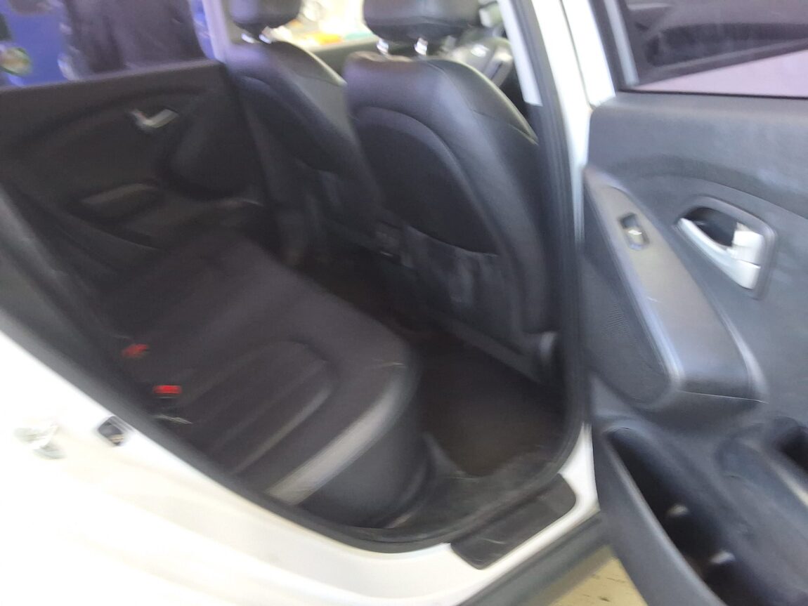 HYUNDAI NEW TUCSON ix DIESEL R2.0 4WD SMART 2014 - zdjęcie 14