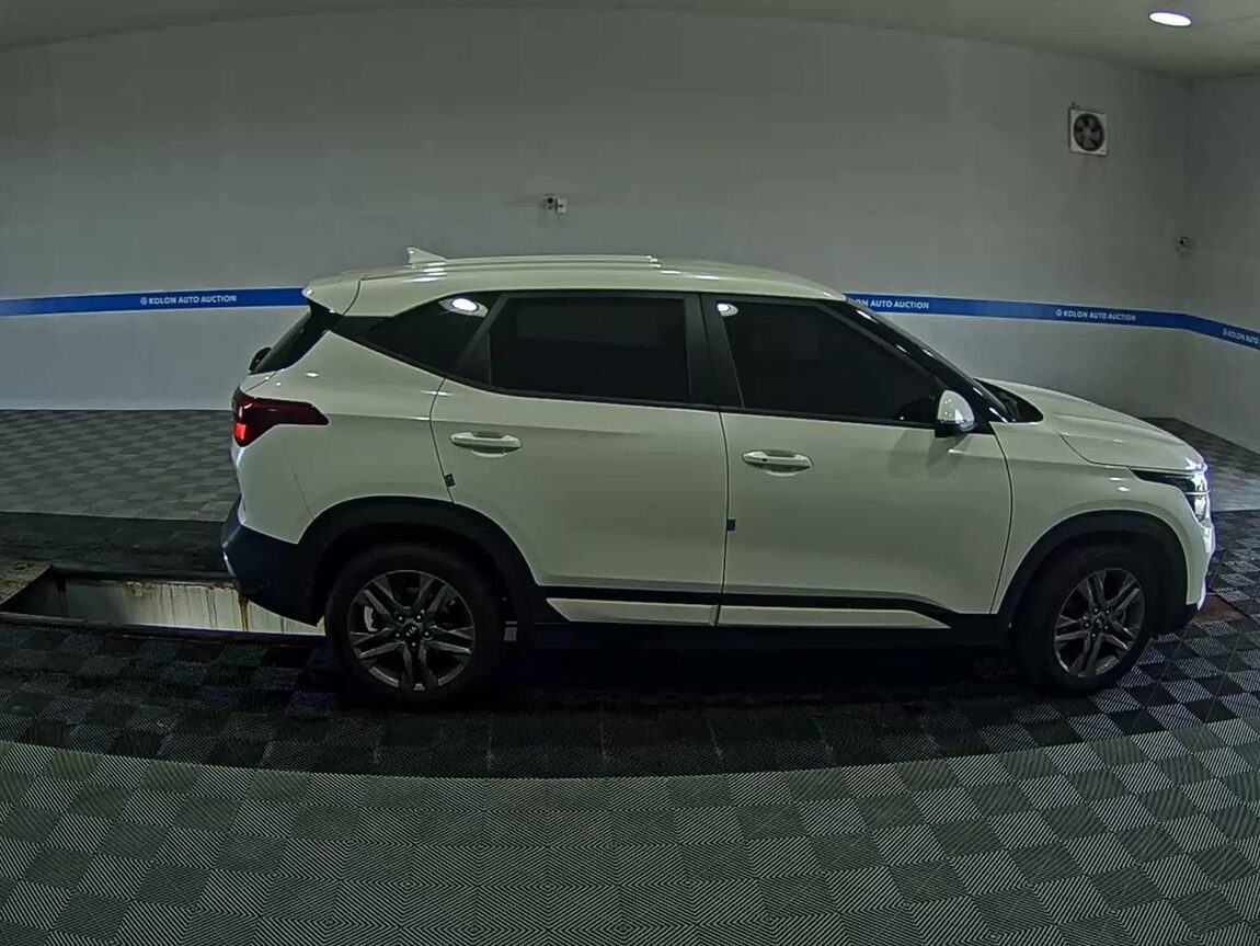 KIA SELTOS 1.6 GASOLINE 2WD PRESTIGE 2020 - zdjęcie 4
