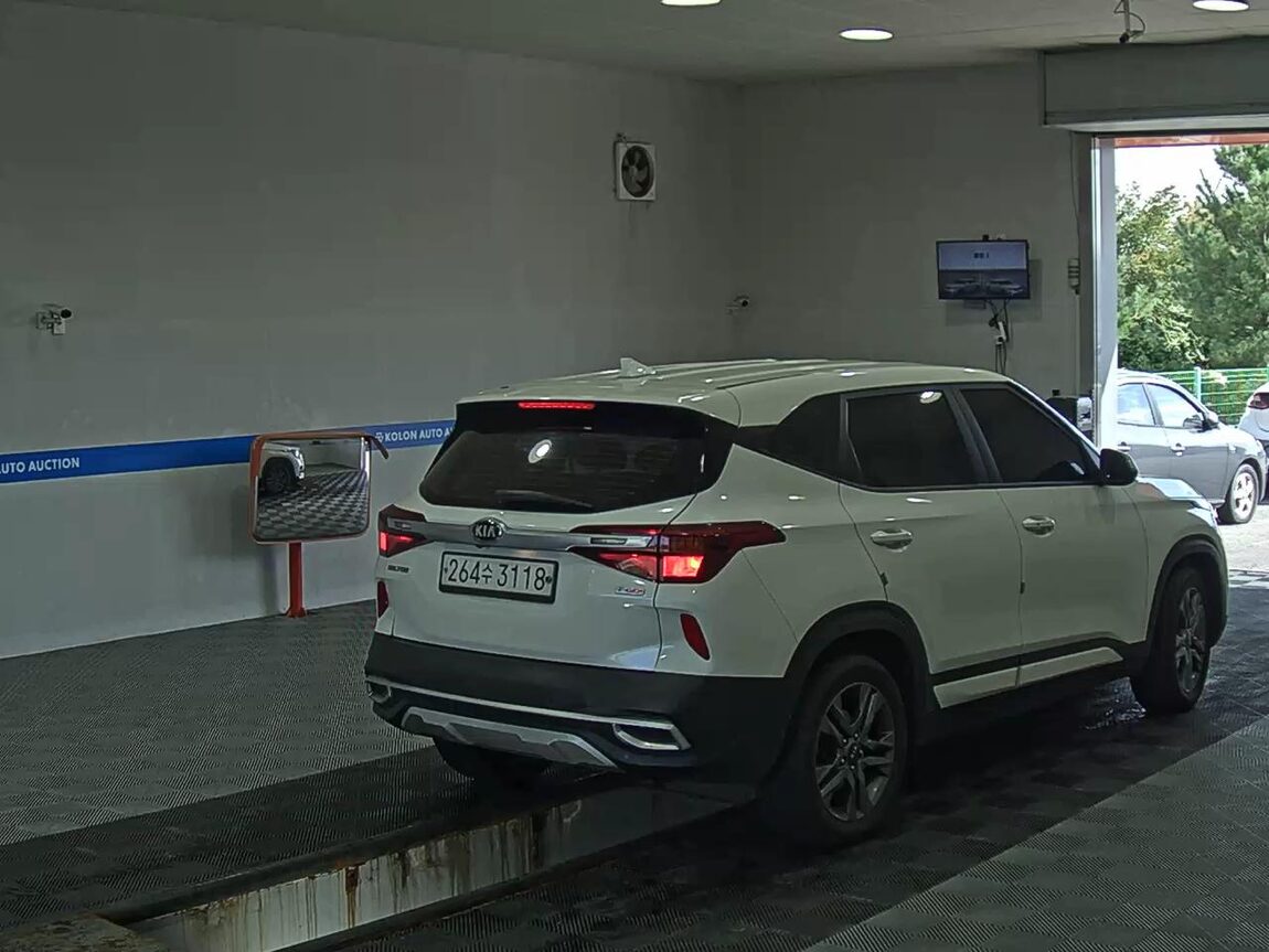 KIA SELTOS 1.6 GASOLINE 2WD PRESTIGE 2020 - zdjęcie 5