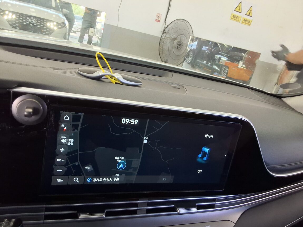 HYUNDAI THE NEW GRANDEUR IG LPi 3.0 BUSINESS PREMIUM MODEL TYPE 2022 - zdjęcie 18
