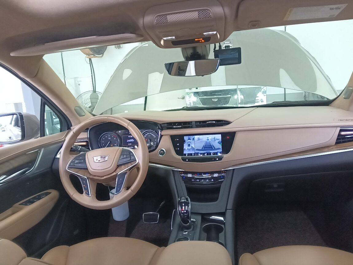 CADILLAC XT5 3.6 PREMIUM 2023 - zdjęcie 21