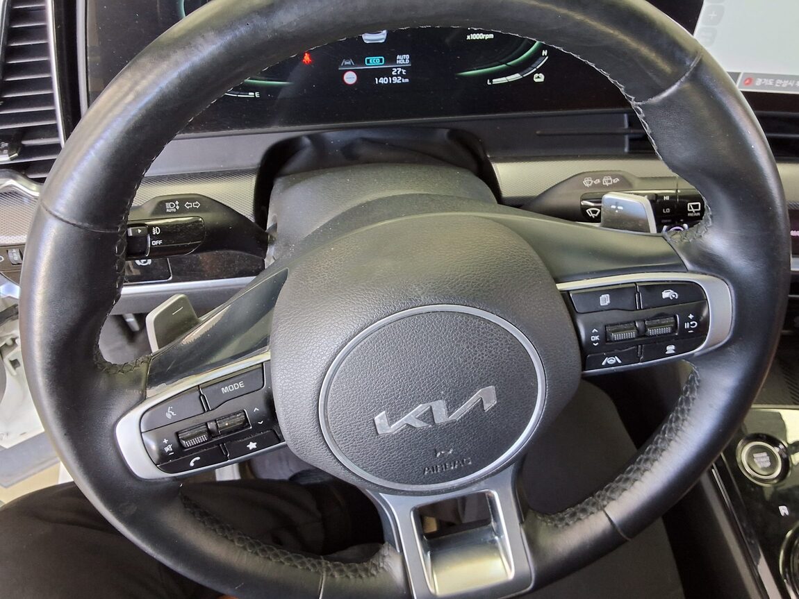 KIA THE ALL NEW SPORTAGE HYBRID 1.6 HEV NOBLESSE 2023 - zdjęcie 17