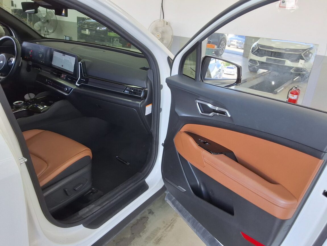 KIA THE ALL NEW SPORTAGE HYBRID 1.6 HEV NOBLESSE 2023 - zdjęcie 14