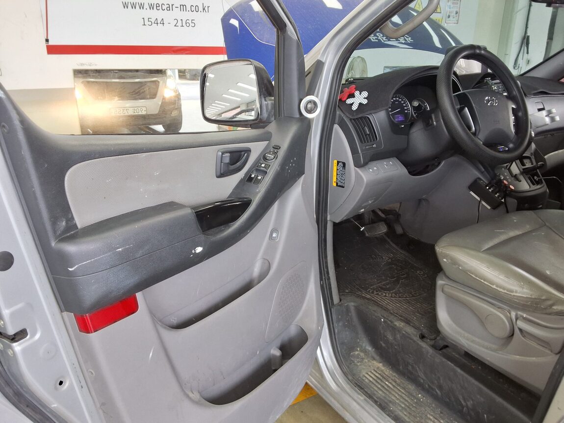 HYUNDAI GRAND STAREX 3-SEATER DIESEL VAN SMART 2017 - zdjęcie 10