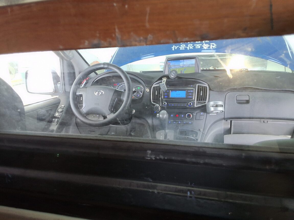 HYUNDAI GRAND STAREX 3-SEATER DIESEL VAN SMART 2017 - zdjęcie 11