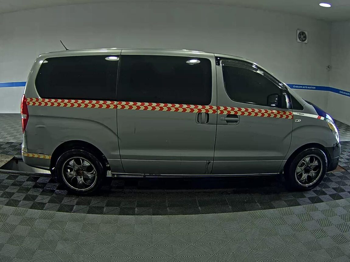 HYUNDAI GRAND STAREX 3-SEATER DIESEL VAN SMART 2017 - zdjęcie 4