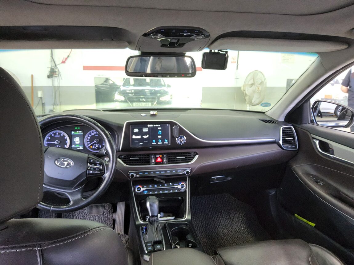 HYUNDAI GRANDEUR IG 3.0 GDi EXCLUSIVE SPECIAL 2019 - zdjęcie 11