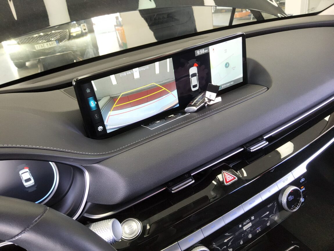 GENESIS THE ALL NEW G80 GASOLINE 3.5 AWD BASE MODEL 2022 - zdjęcie 18