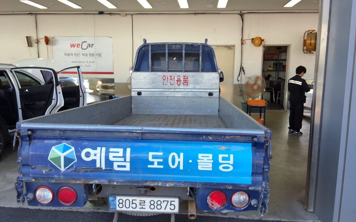KIA THE NEW BONGO III CARGO 1.2 TON STANDARD CAB EXTRA LONG WHEELBASE GL 2022 - zdjęcie 13