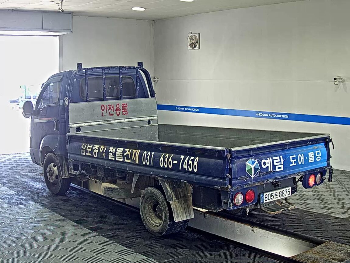 KIA THE NEW BONGO III CARGO 1.2 TON STANDARD CAB EXTRA LONG WHEELBASE GL 2022 - zdjęcie 6