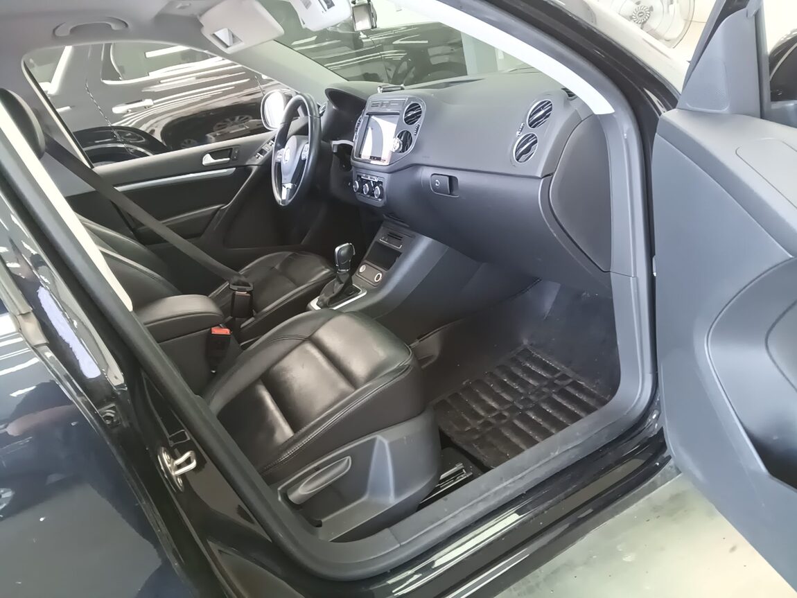 VOLKSWAGEN TIGUAN 2.0 TDI BLUEMOTION 2015 - zdjęcie 14