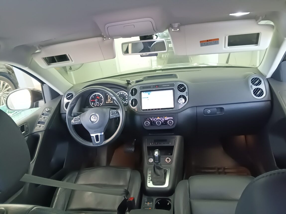 VOLKSWAGEN TIGUAN 2.0 TDI BLUEMOTION 2015 - zdjęcie 19