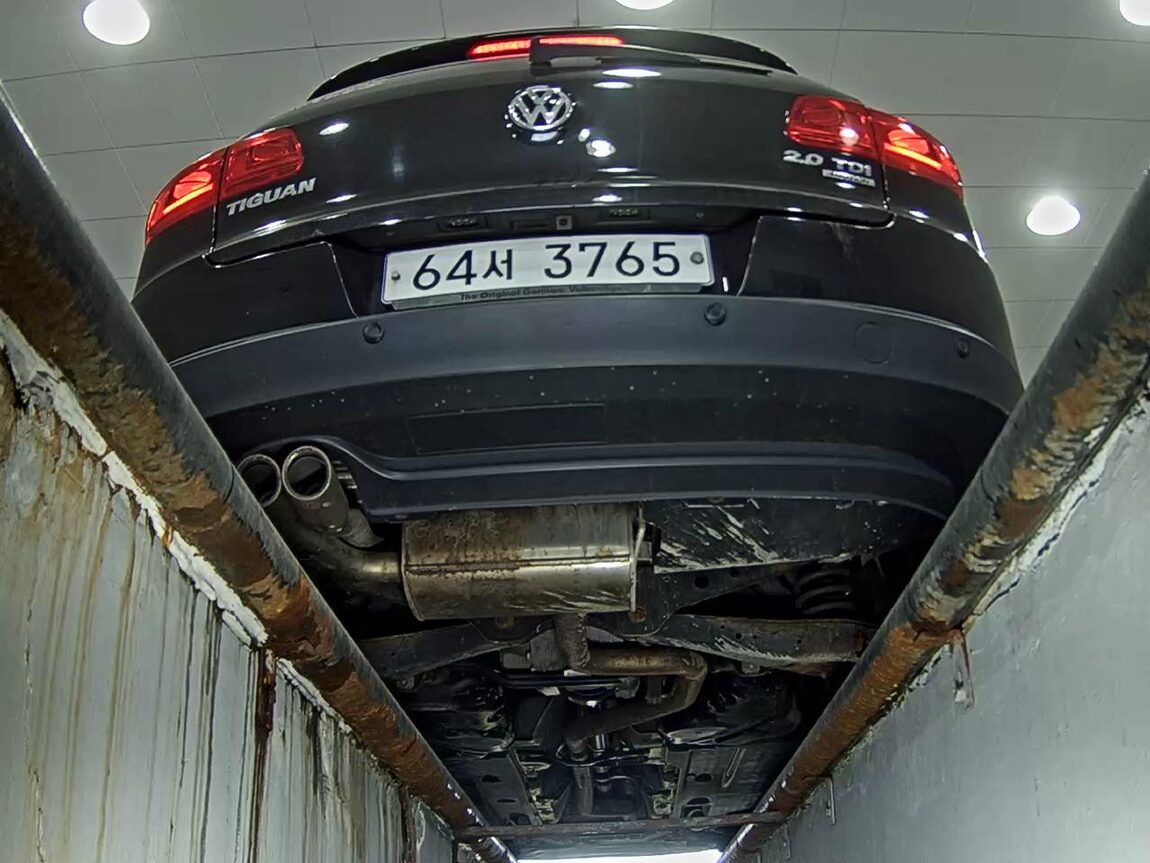 VOLKSWAGEN TIGUAN 2.0 TDI BLUEMOTION 2015 - zdjęcie 8