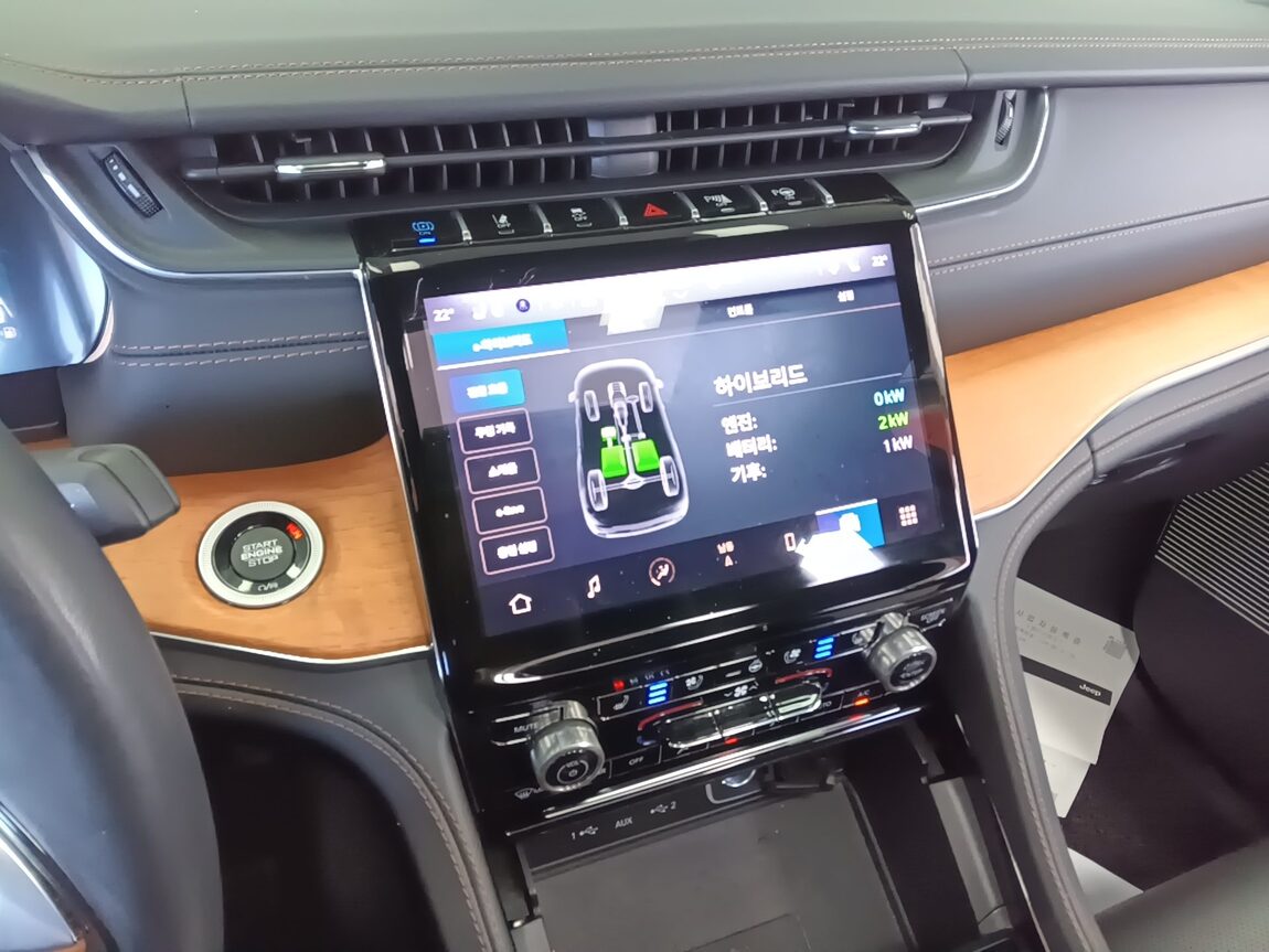 JEEP GRAND CHEROKEE (WL) 2.0 4xe SUMMIT RESERVE 2023 - zdjęcie 19