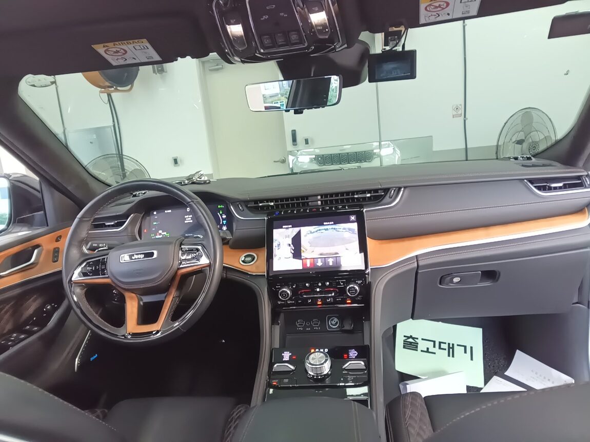 JEEP GRAND CHEROKEE (WL) 2.0 4xe SUMMIT RESERVE 2023 - zdjęcie 23