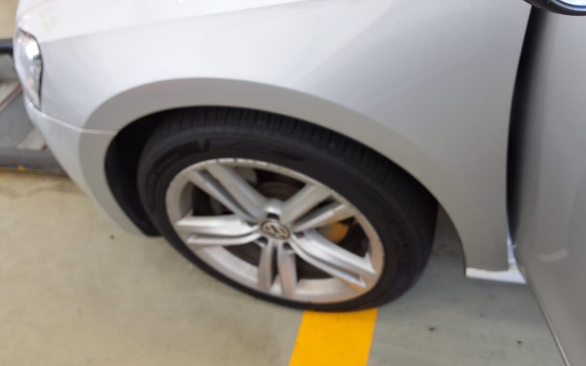 VOLKSWAGEN THE NEW PASSAT (7TH GEN) 2.0 TDI 2014 - zdjęcie 25