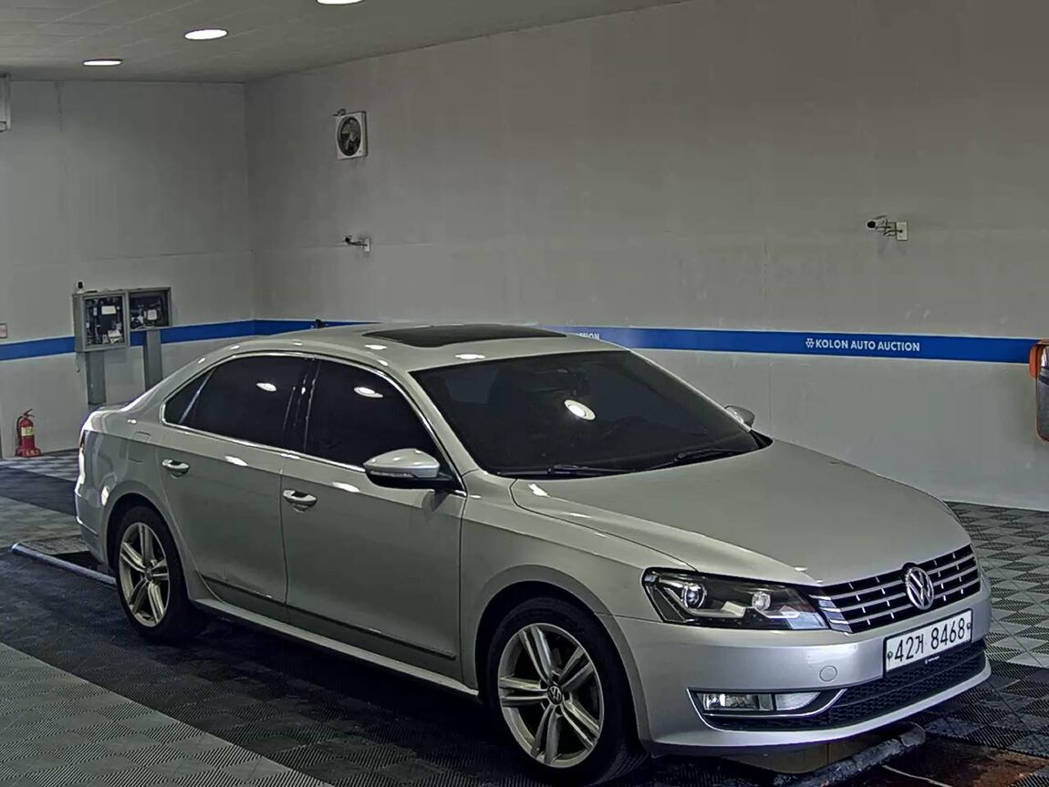 VOLKSWAGEN THE NEW PASSAT (7TH GEN) 2.0 TDI 2014 - zdjęcie 3
