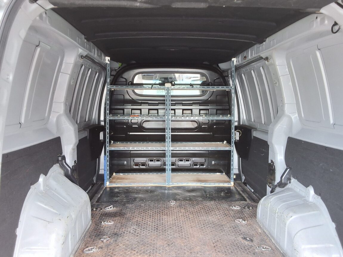 HYUNDAI STARIA 2.2 DIESEL CARGO 3-SEATER MODERN 2022 - zdjęcie 29