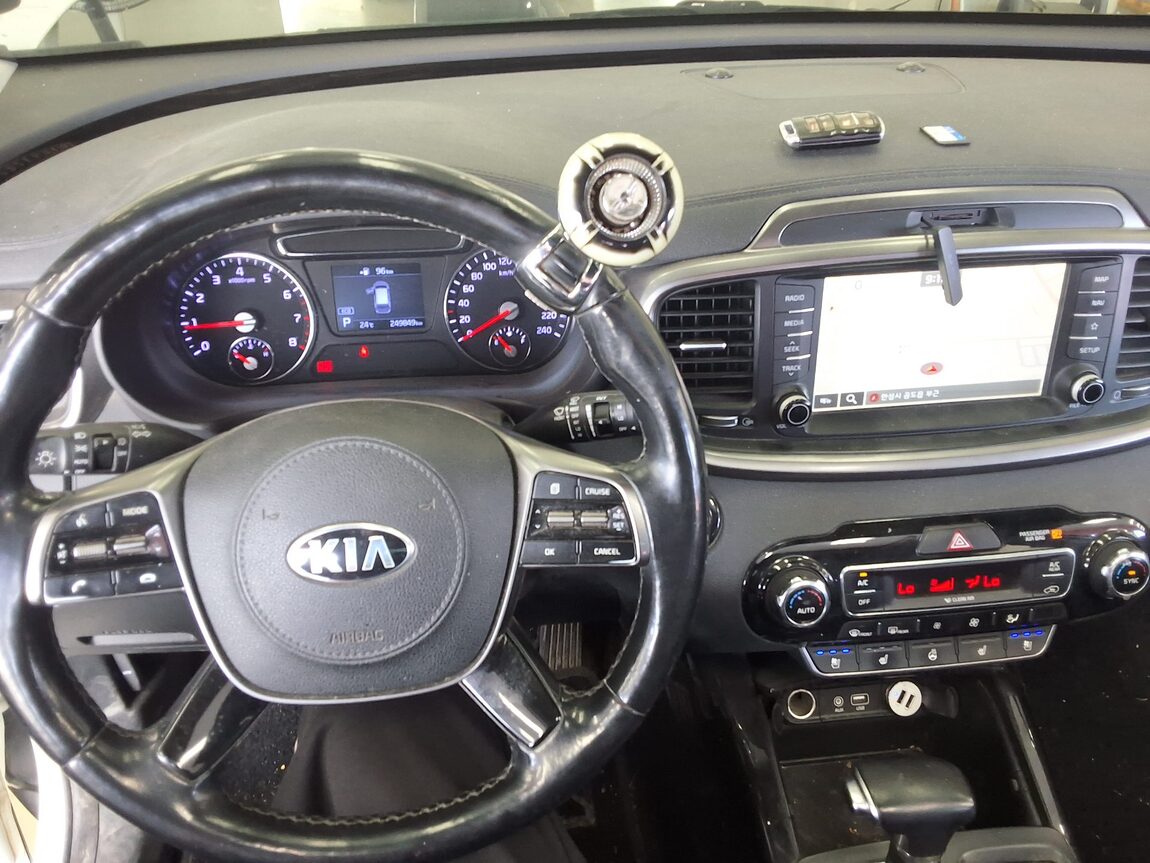 KIA THE NEW SORENTO GASOLINE 2.0 2WD NOBLESSE 2018 - zdjęcie 18