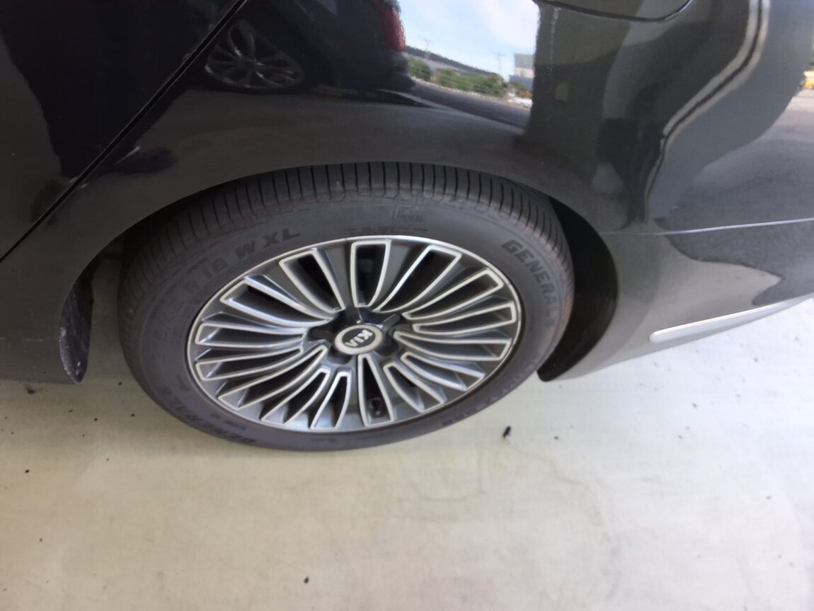 KIA K9 (KH) 3.8 GDI PRESTIGE SPECIAL 2013 - zdjęcie 23