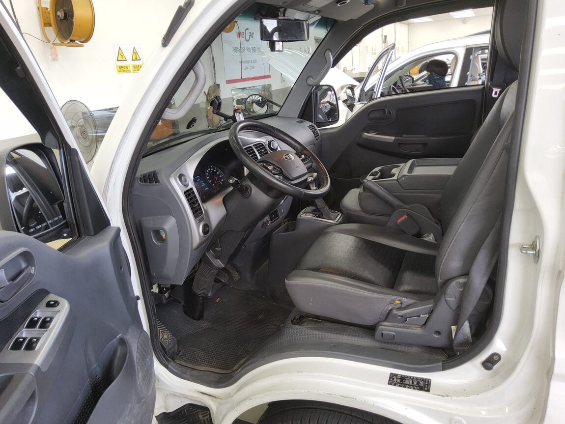 KIA THE NEW BONGO III CARGO 1 TON DOUBLE CAB EXTRA LONG WHEELBASE L 2020 - zdjęcie 10