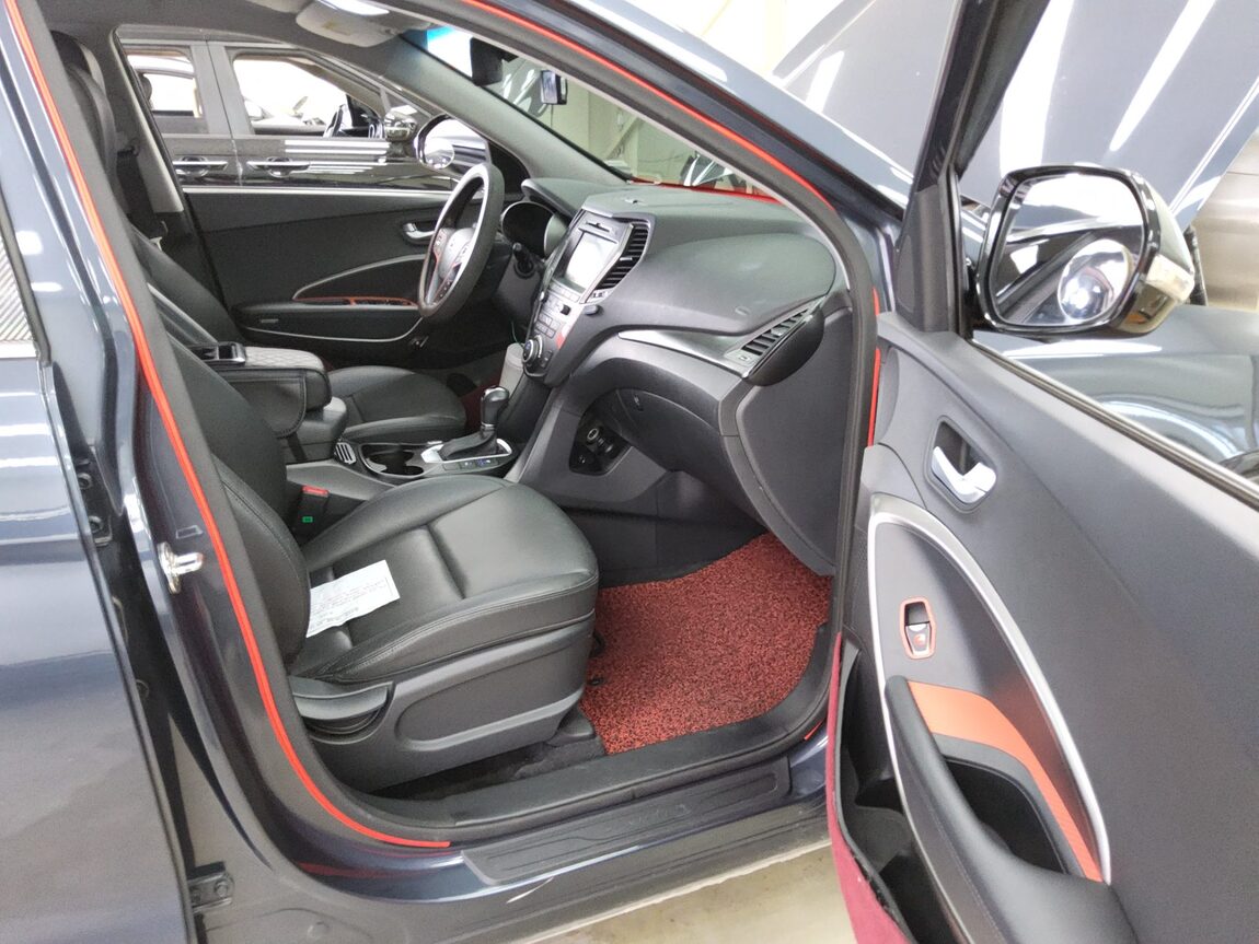 HYUNDAI SANTA FE THE PRIME DIESEL R2.0 2WD VALUE PLUS 2018 - zdjęcie 14