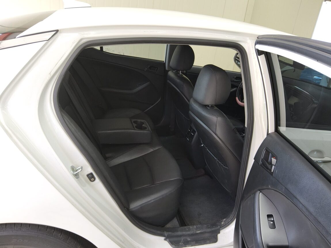 KIA THE NEW K5 2.0 CVVL LUXURY 2015 - zdjęcie 13
