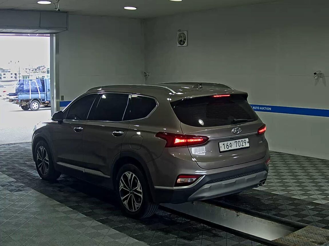 HYUNDAI SANTA FE (TM) R2.0 2WD EXCLUSIVE SPECIAL 2019 - zdjęcie 6
