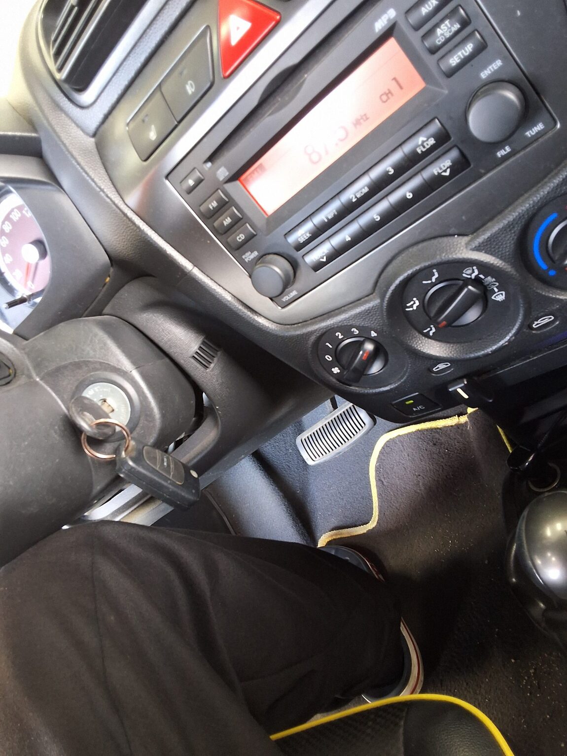 KIA NEW MORNING LX BASE MODEL BLACK PREMIUM 2010 - zdjęcie 18