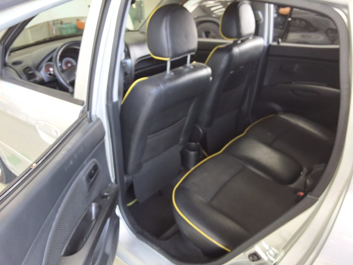 KIA NEW MORNING LX BASE MODEL BLACK PREMIUM 2010 - zdjęcie 12