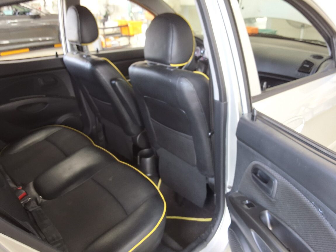 KIA NEW MORNING LX BASE MODEL BLACK PREMIUM 2010 - zdjęcie 13