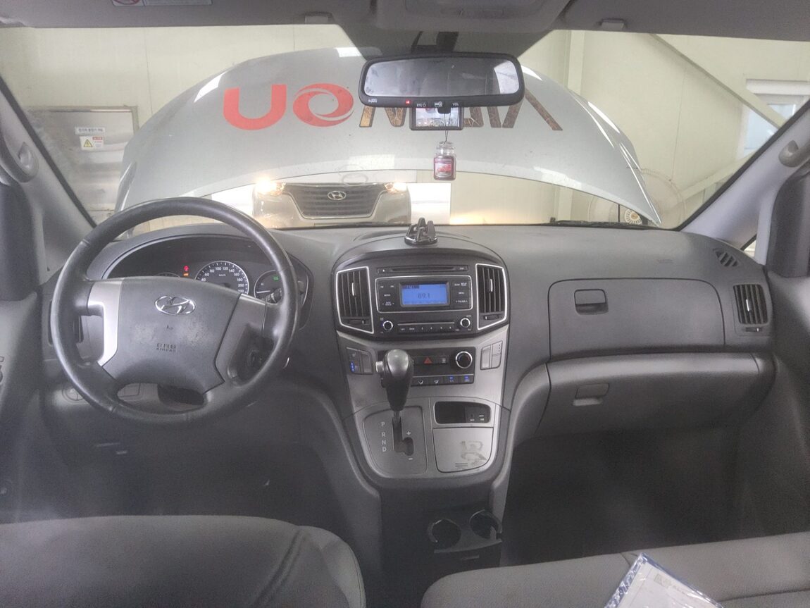HYUNDAI THE NEW GRAND STAREX 3-SEATER DIESEL VAN SMART 2020 - zdjęcie 11