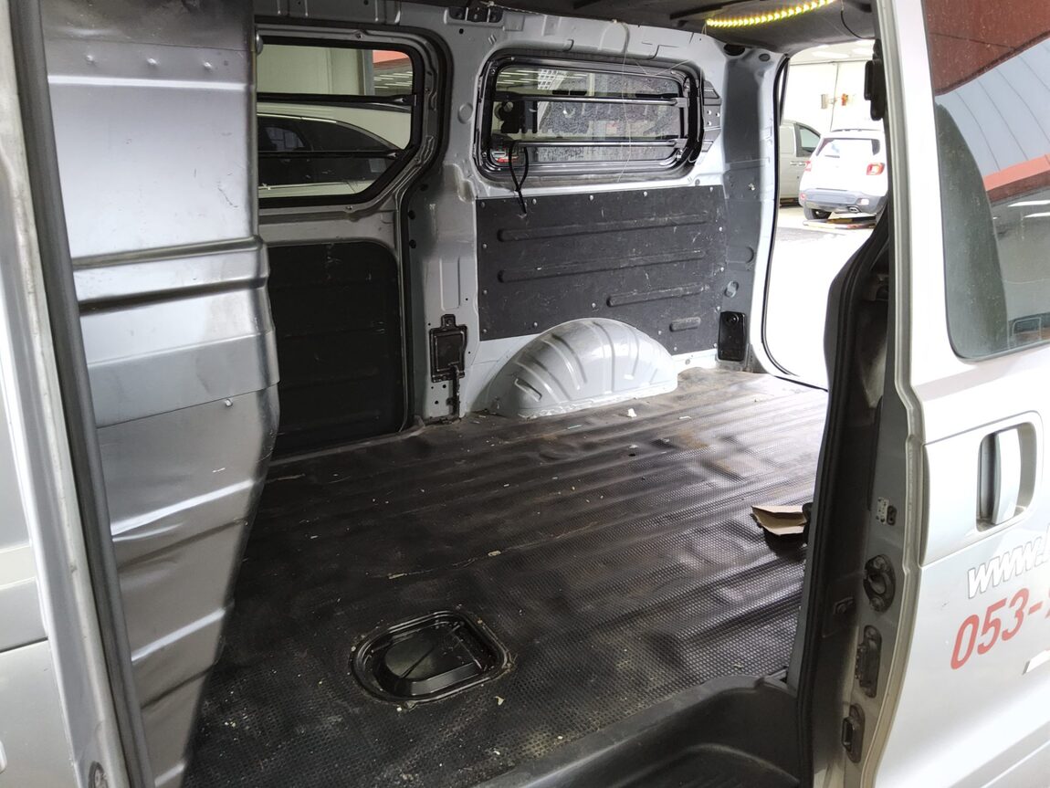 HYUNDAI THE NEW GRAND STAREX 3-SEATER DIESEL VAN SMART 2020 - zdjęcie 12