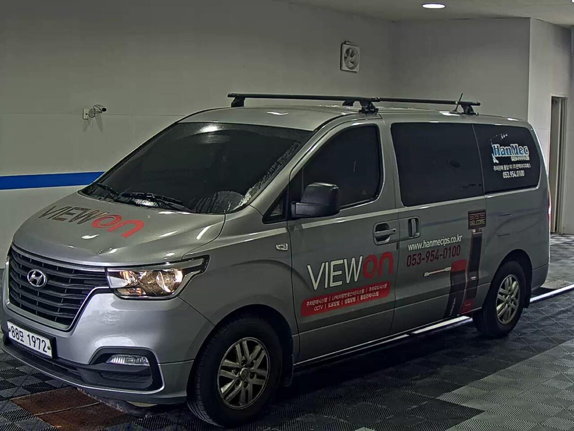 HYUNDAI THE NEW GRAND STAREX 3-SEATER DIESEL VAN SMART 2020 - zdjęcie 2