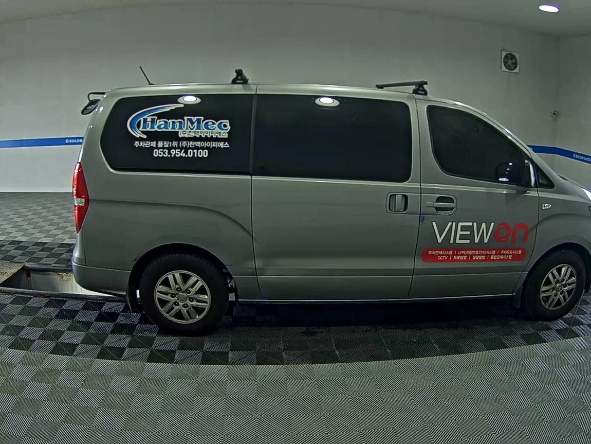 HYUNDAI THE NEW GRAND STAREX 3-SEATER DIESEL VAN SMART 2020 - zdjęcie 4