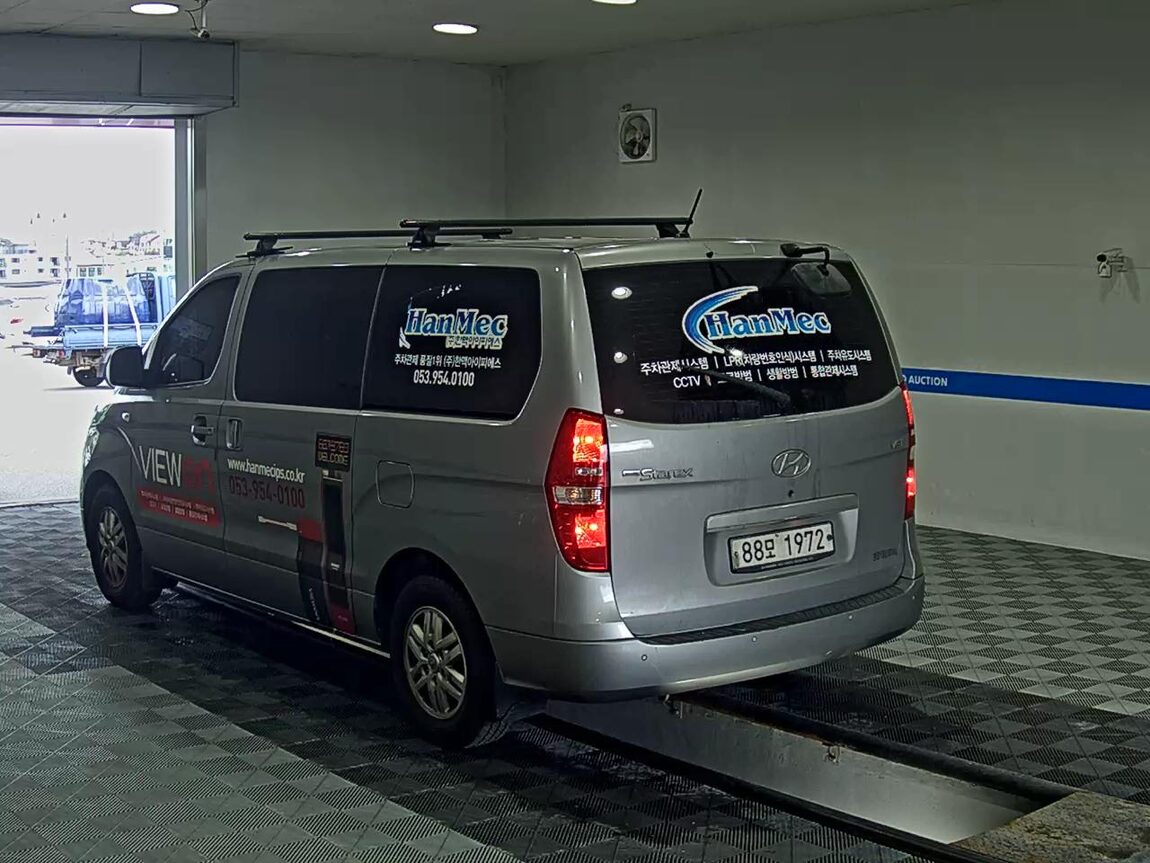 HYUNDAI THE NEW GRAND STAREX 3-SEATER DIESEL VAN SMART 2020 - zdjęcie 6
