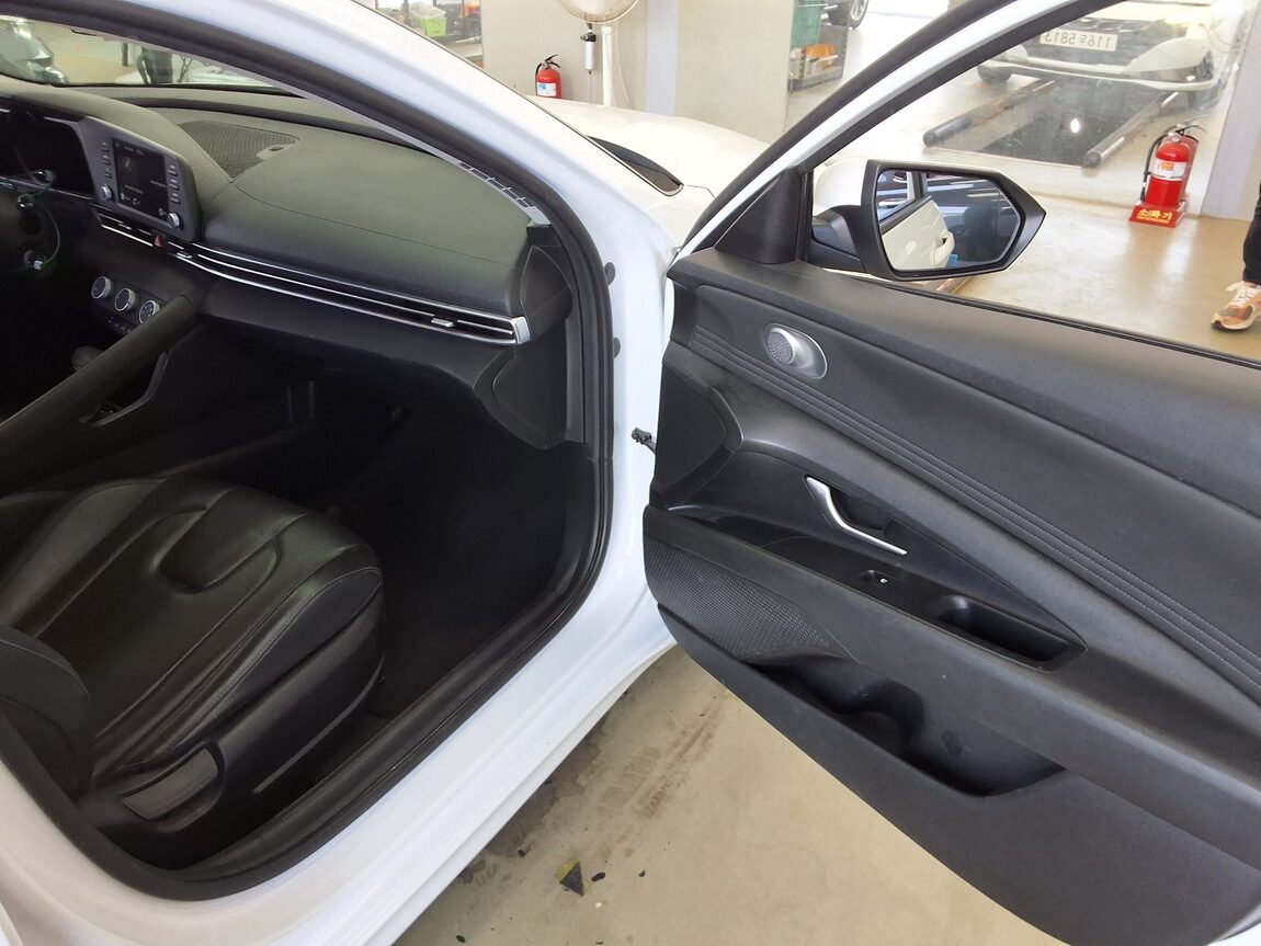 HYUNDAI AVANTE (CN7) 1.6 LPI RENTAL CAR STYLE 2021 - zdjęcie 14