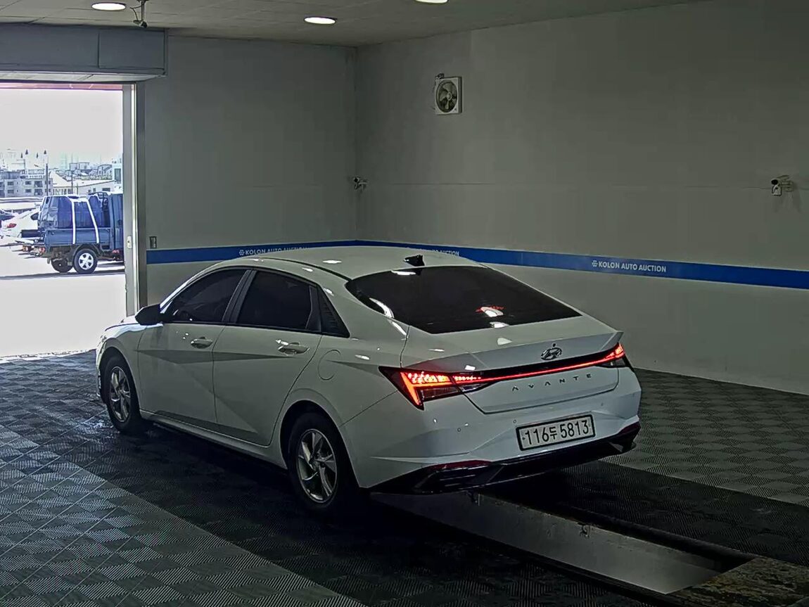 HYUNDAI AVANTE (CN7) 1.6 LPI RENTAL CAR STYLE 2021 - zdjęcie 6