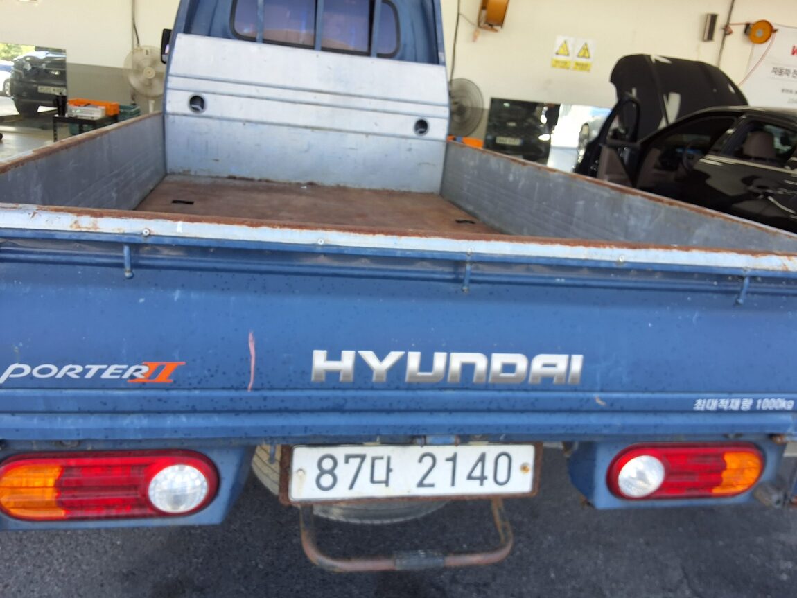 HYUNDAI PORTER II CRDi SUPER CAB EXTRA LONG WHEELBASE HIGH SUPER 2014 - zdjęcie 11