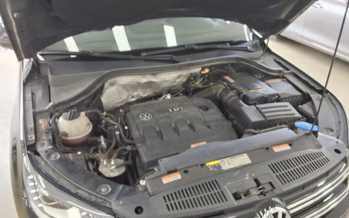VOLKSWAGEN TIGUAN 2.0 TDI BLUEMOTION 2016 - zdjęcie 20