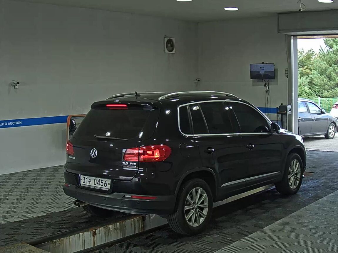 VOLKSWAGEN TIGUAN 2.0 TDI BLUEMOTION 2016 - zdjęcie 5