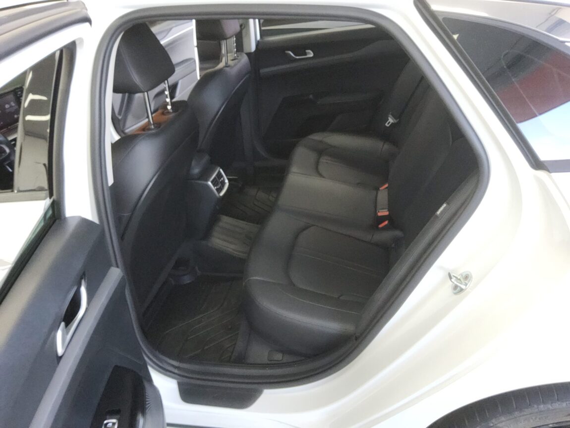 KIA NEW K5 (DL3) 2.0 LPI RENTAL CAR STANDARD 2023 - zdjęcie 12