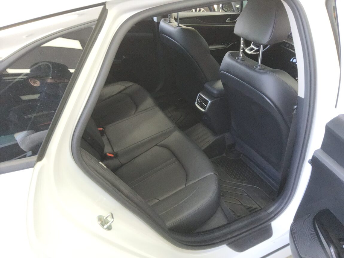 KIA NEW K5 (DL3) 2.0 LPI RENTAL CAR STANDARD 2023 - zdjęcie 13