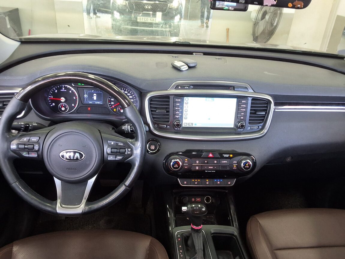 KIA ALL NEW SORENTO R2.0 2WD NOBLESSE 2016 - zdjęcie 11